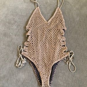 Acacia Crochet Florence Cement